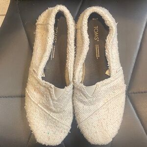 TOMS Women's Textured Cream Loafers